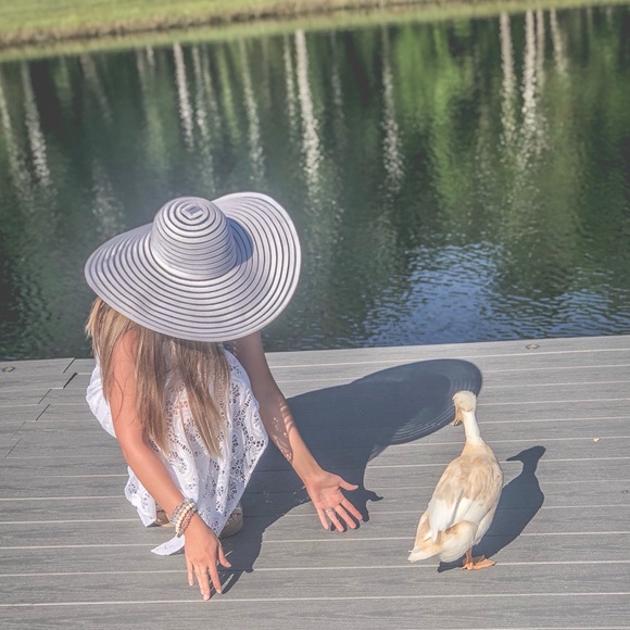 Meet The Posher πππ - Picture 1 of 8